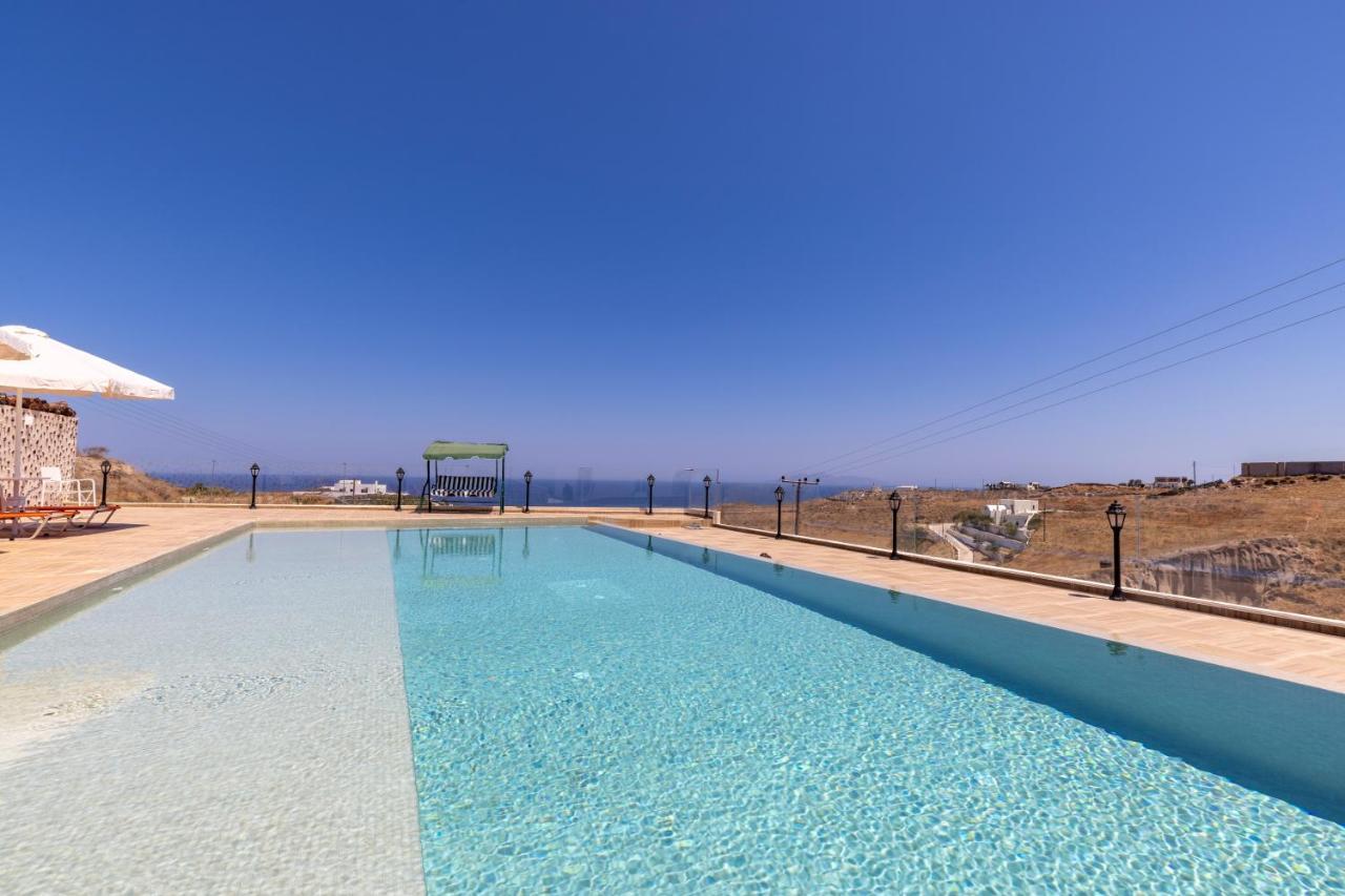 Villa Ostrich Fira  Exteriör bild